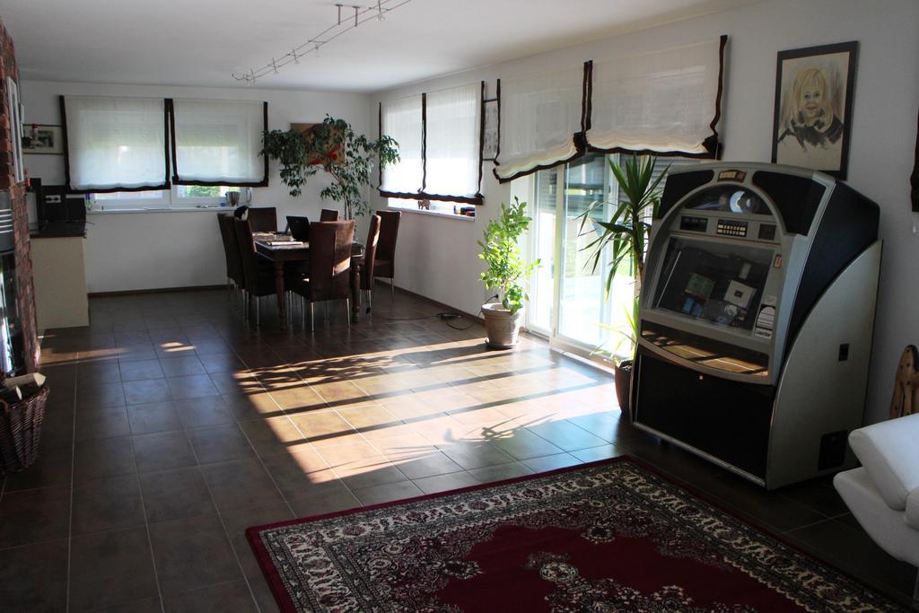 Villa Relax Am See Боденсдорф Номер фото